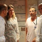 Yaël Braun Pivet et Stéphane Mazars avec le mayeuticien Olivier Moreau