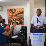 Moncef Mouhoudhoire à gauche, et Saïd Omar Oili au micro